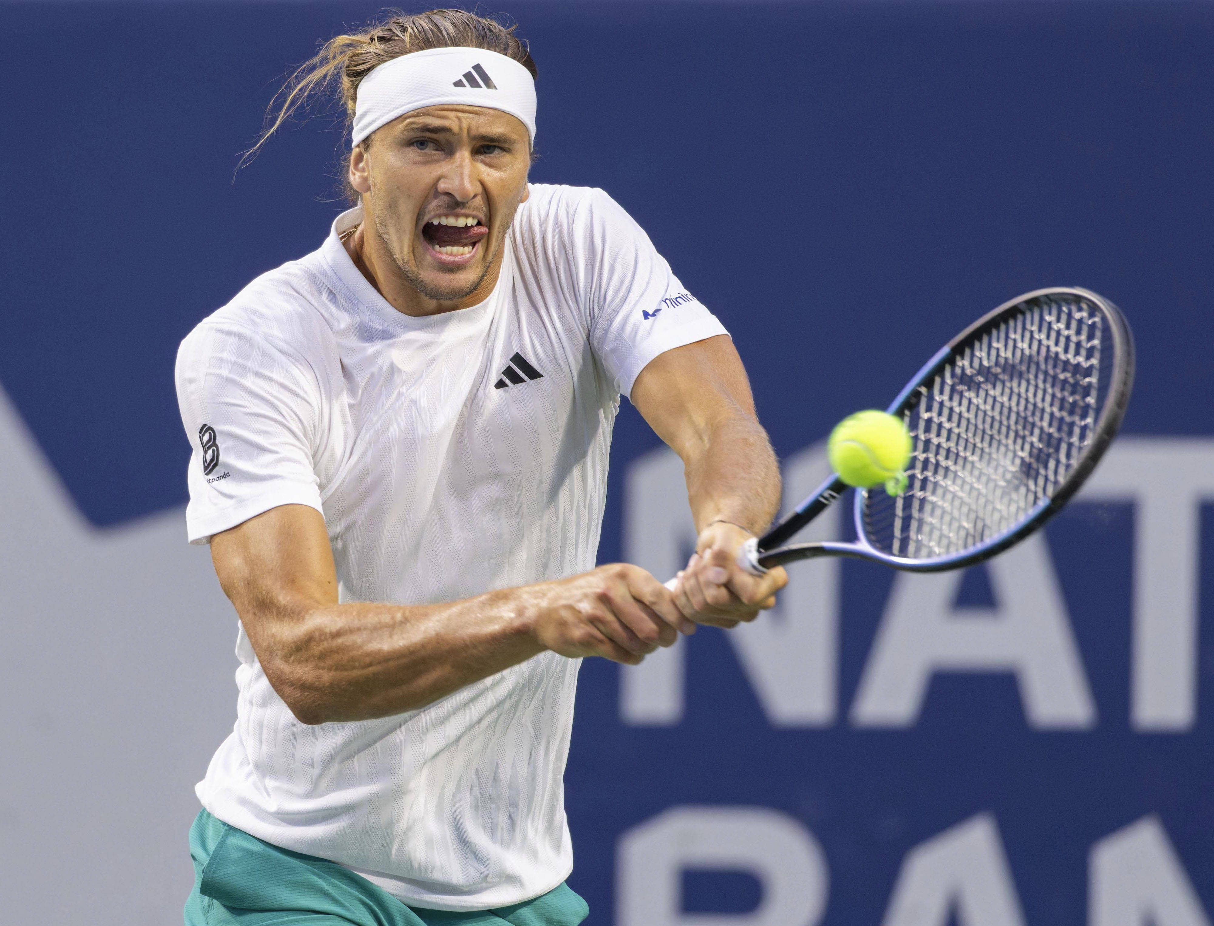 日本网球队翻盘意大利网球队，兹维列夫统治全场