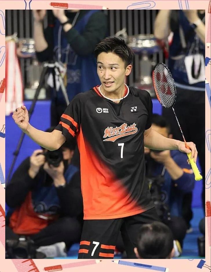 泰国羽毛球队鏖战韩国羽毛球队，桃田贤斗制霸全场