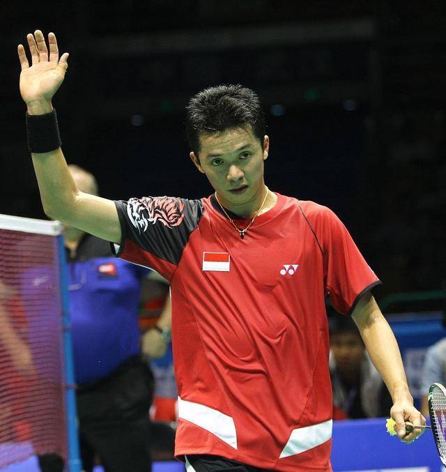 关于印尼羽毛球队完胜丹麦羽毛球队，陶菲克惊艳世界的信息