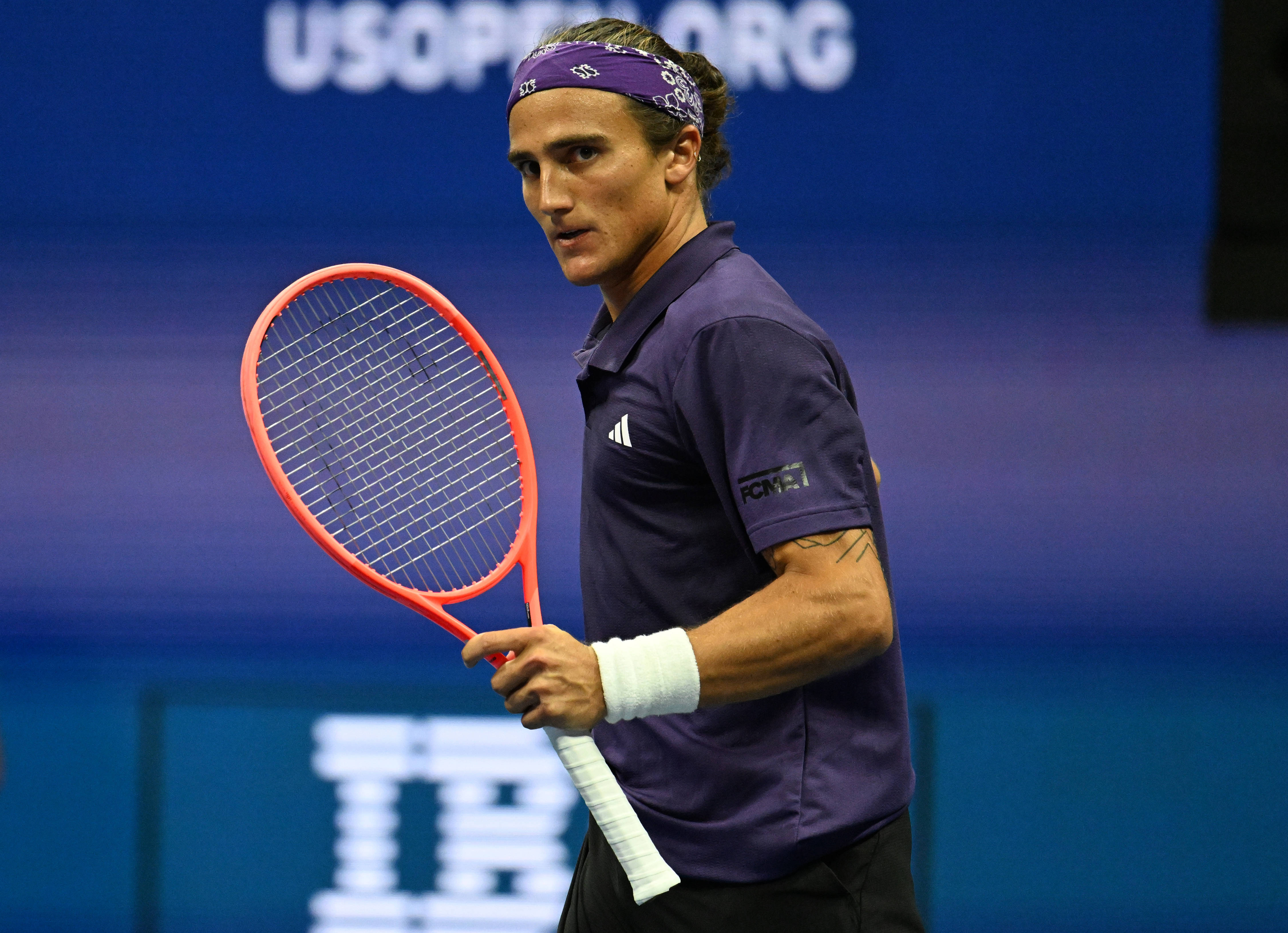 美国网球队逆转欧洲网球队,阿尔卡拉斯统治全场 美国网球队逆转欧洲网球队,阿尔卡拉斯统治全场