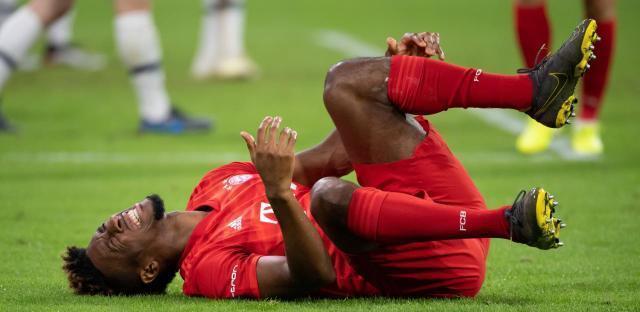 巴西险胜加拿大，阿拉巴送出助攻