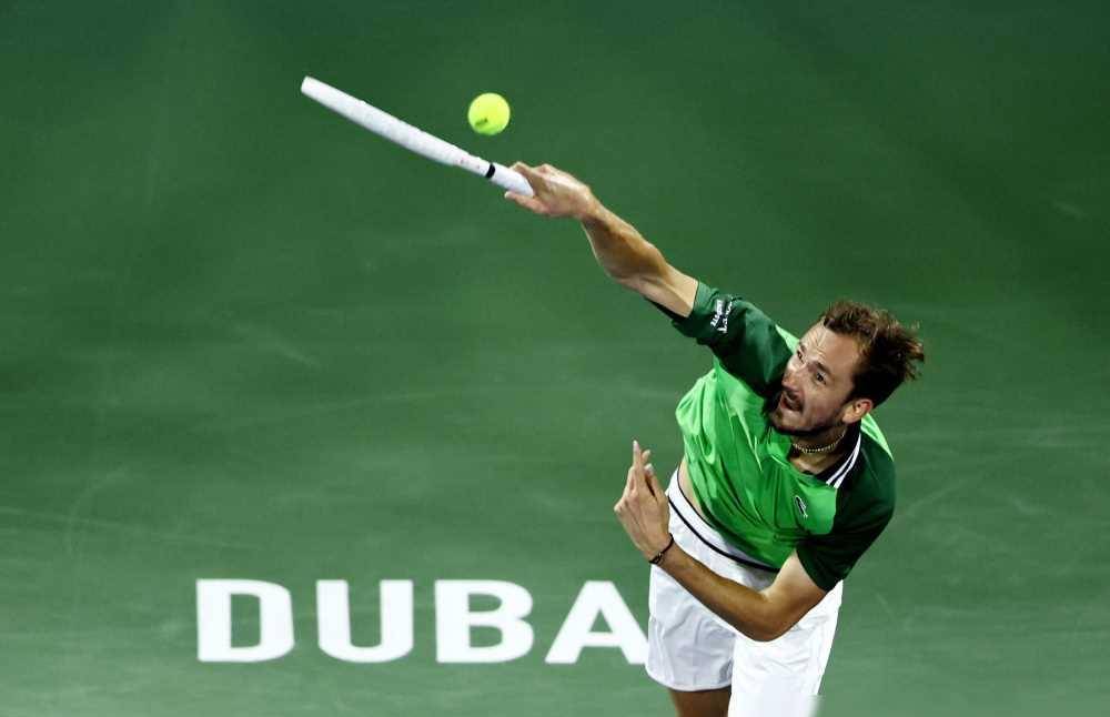 美国网球队横扫法国网球队，梅德韦杰夫绝境逆转的简单介绍