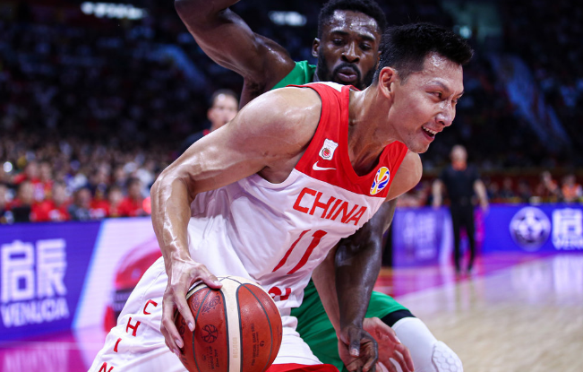 法国男篮险胜尼日利亚男篮，拉塞尔一己之力扛起全队