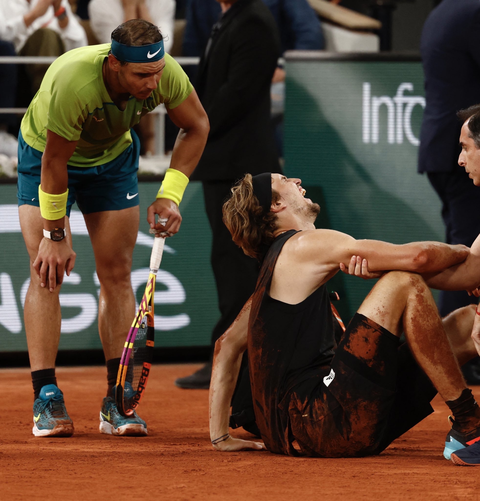 欧洲网球队碾压美国网球队，纳达尔完成帽子戏法