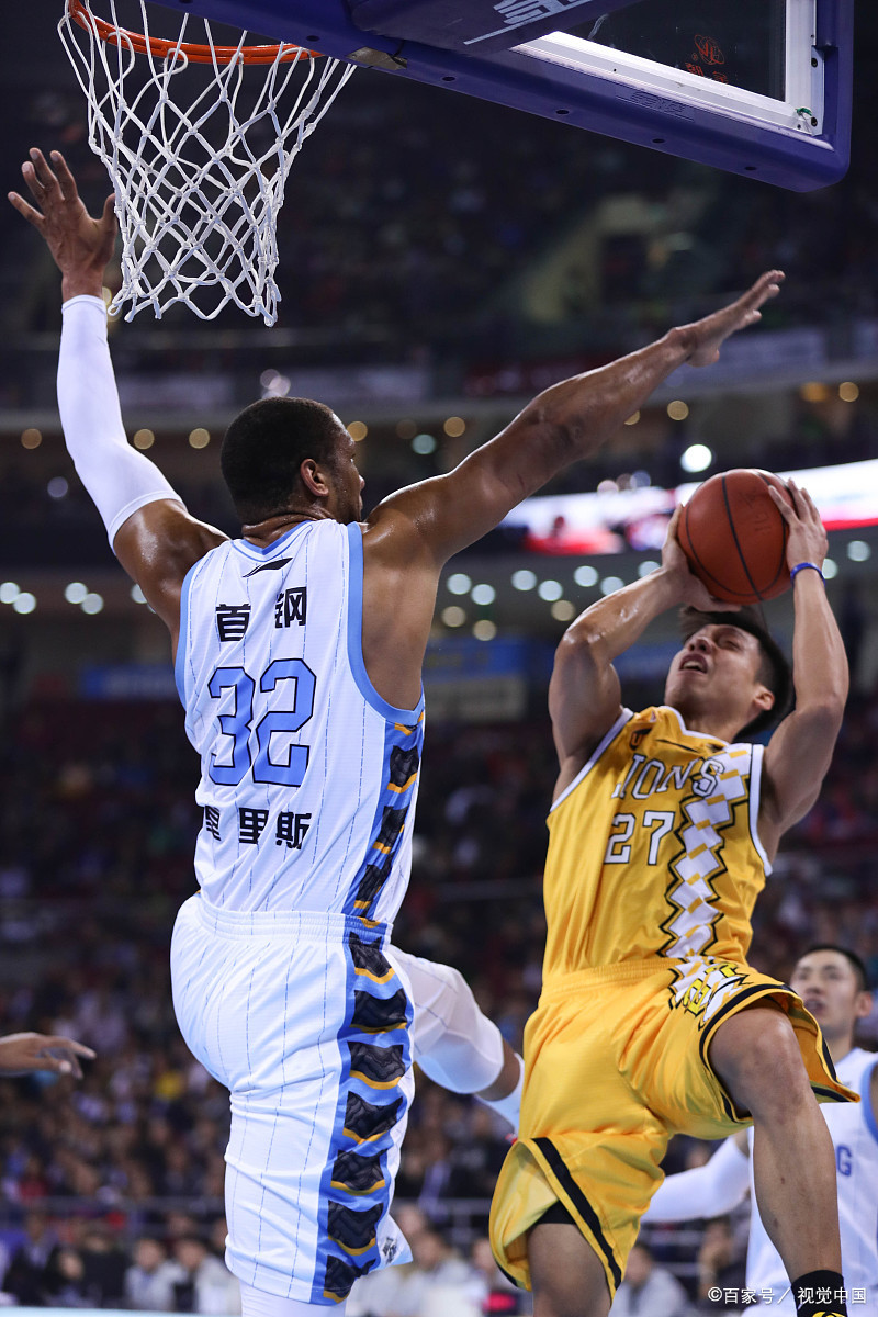 包含球星爆发！篮球赛场再现神级操作的词条