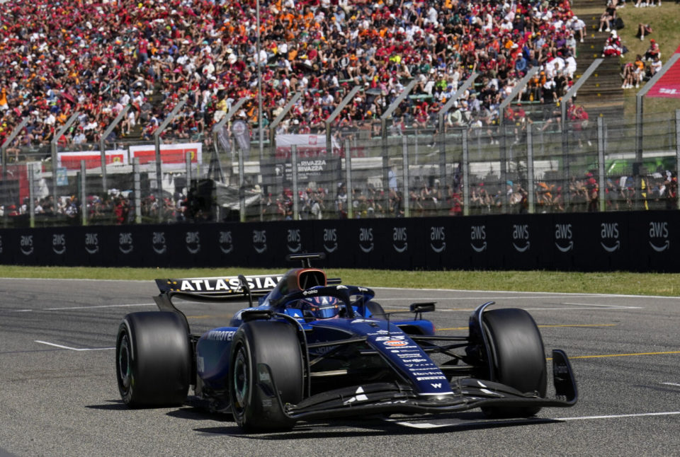 关于雷诺车队横扫红牛二队，皮亚斯特里统治全场的信息