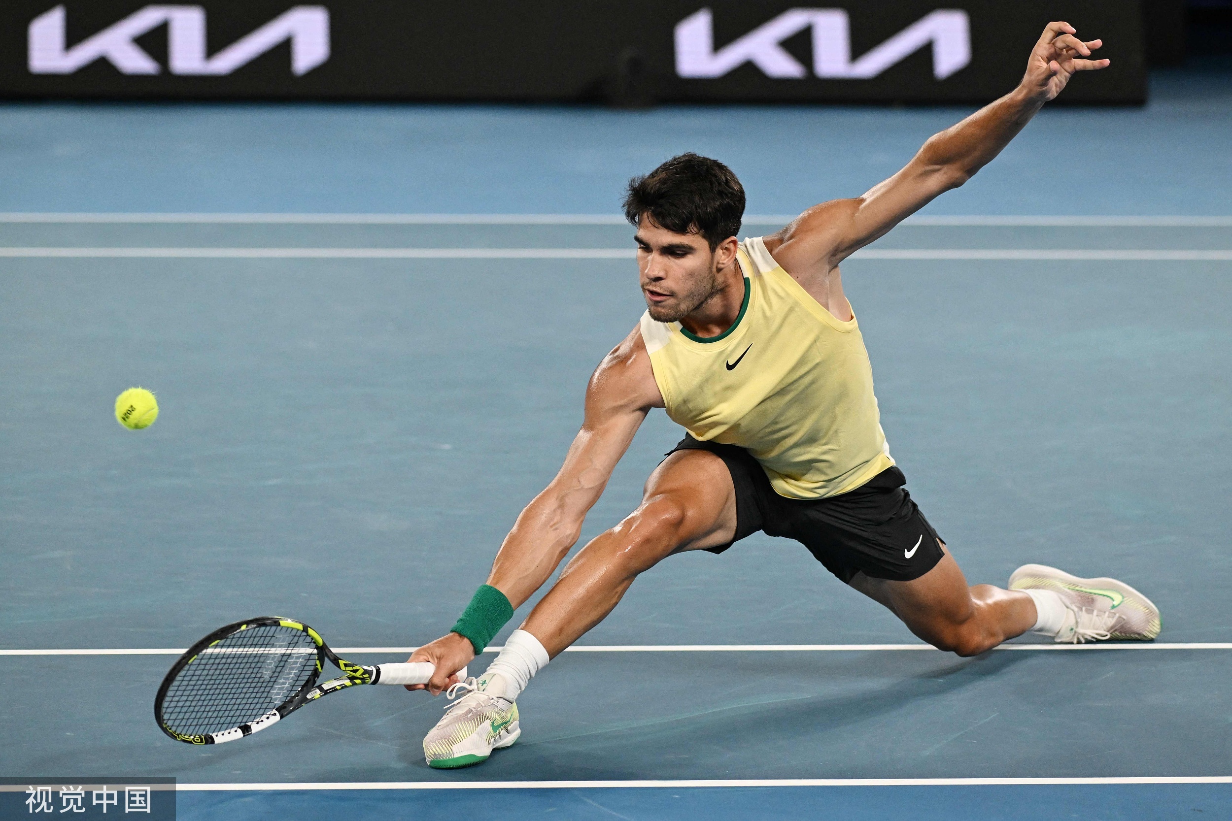 联合杯逆转年终总决赛，兹维列夫状态火热