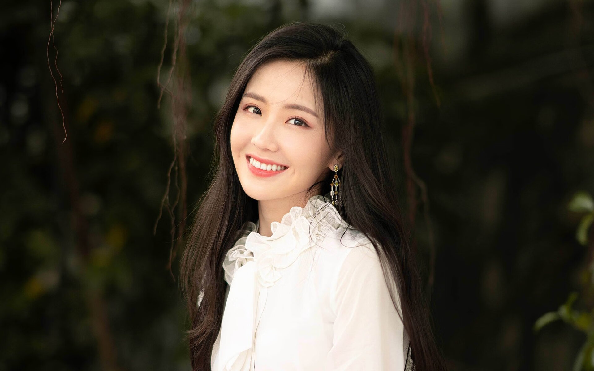 足球童话，草根奥地利如何撕碎德甲巨人勒沃库森