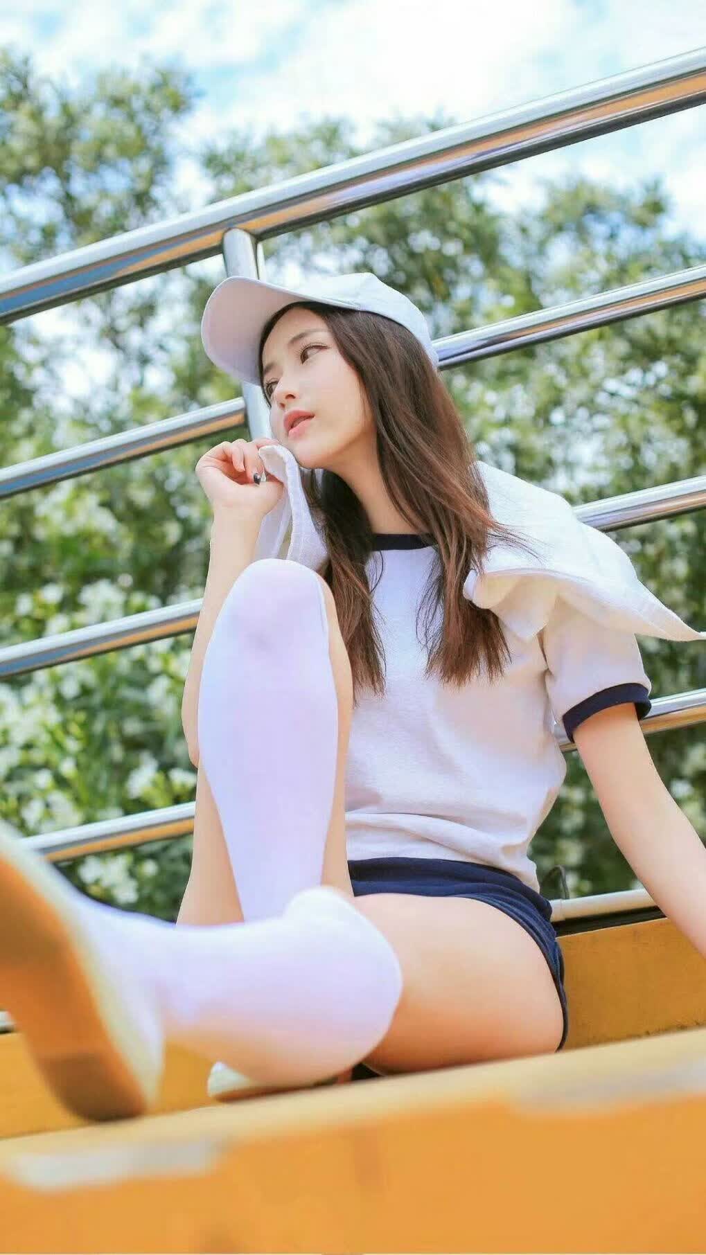 唯一之师，当波兰在E组掀起红色风暴，巴雷拉让世界记住了一个名字